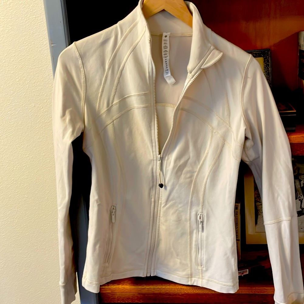Lululemon sports jacket. Great for athletes or everyday wear.